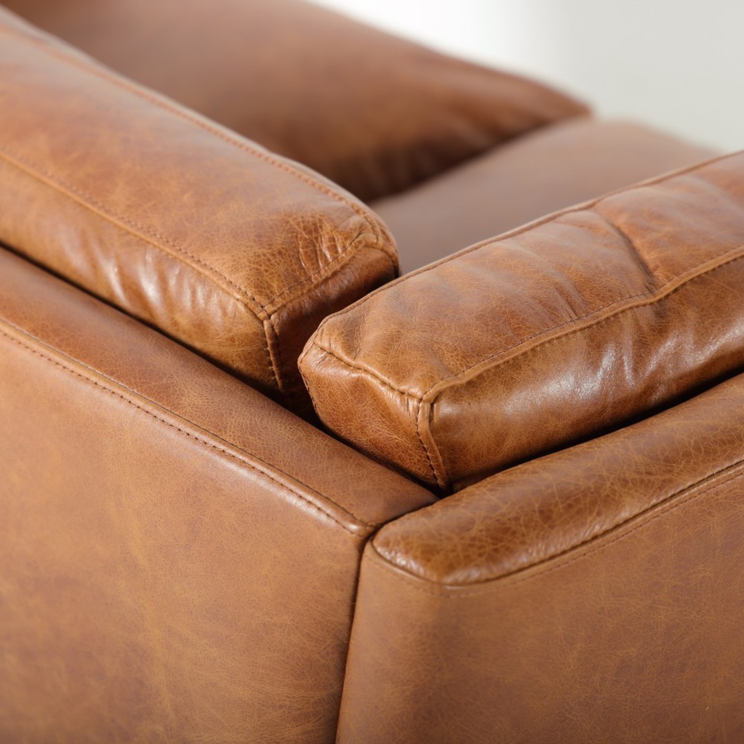 Cambridge 2 Seater Leather Sofa image 4